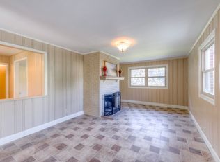 403 Spring Brook Dr, Bristol, TN 37620