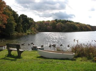 1 Academy Rd, Sandwich, MA 02563