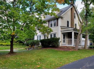 3353 Bradford Rd, Cleveland Heights, OH 44118