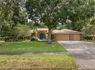 19204 Ridgelake Dr, Lutz, FL 33549