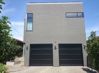 6626 SW Admiral Way, Seattle, WA 98116