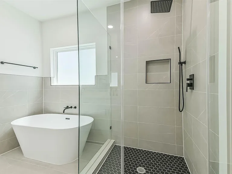 5703 Balbo St #F — Photo 30