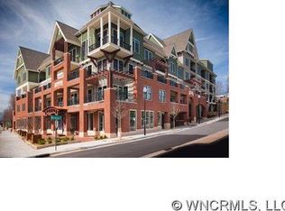 190 Broadway Ave #203, Asheville, NC 28801