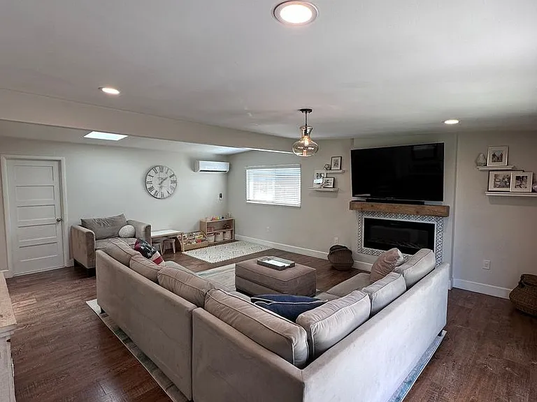 1210 Hemlock Ave — Photo 13