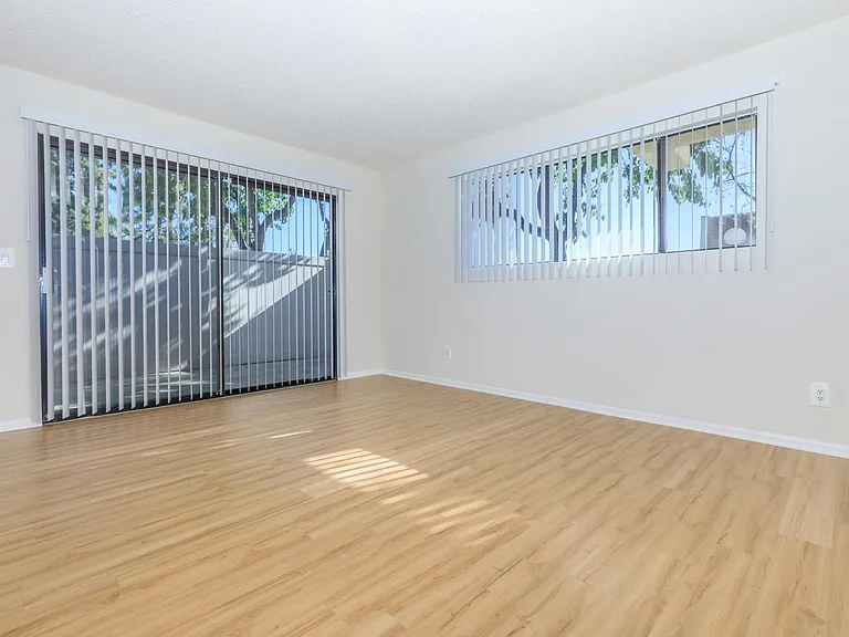 2 Bed 2 Bath Townhome