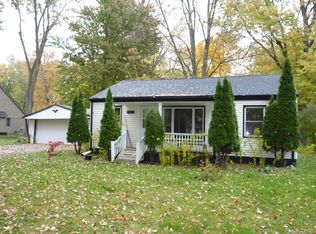 50174 Maurice Rd, Chesterfield, MI 48047