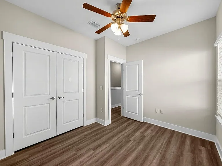 338 Date Palm Ln — Photo 16