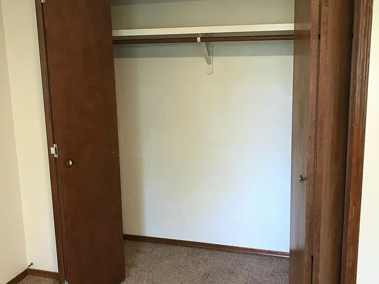 4271 N Pennfield Pl — Photo 17