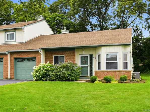 71 Timber Ridge Drive #71, Holtsville, NY 11742