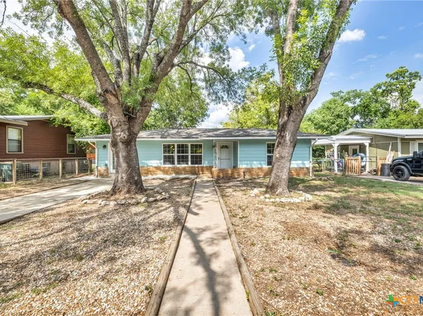 114 Riviera St, San Marcos, TX 78666