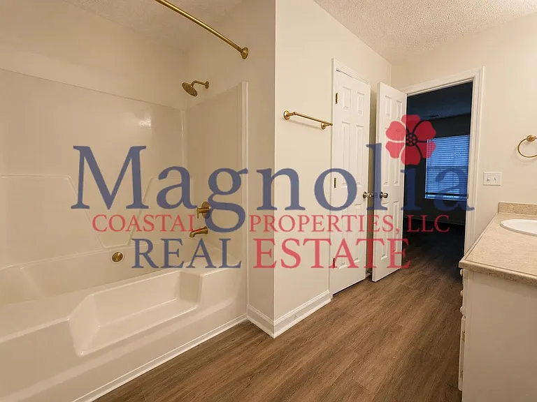 20 Boyd Dr — Photo 11