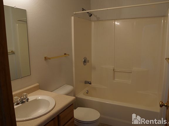 5th image of 1589 Woodland Ct