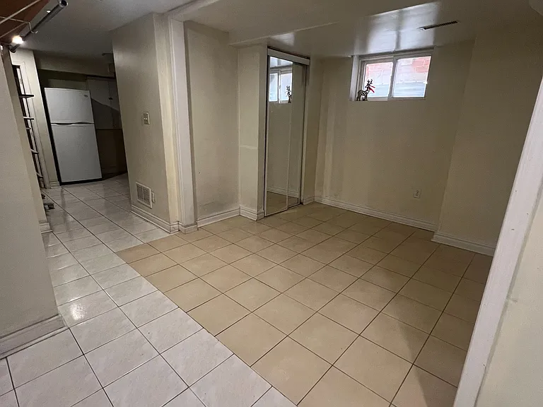 39 Briarglen Ct #BASEMENT — Photo 2