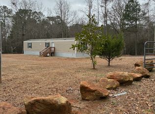 817 Strickland Cir, Colbert, GA 30628