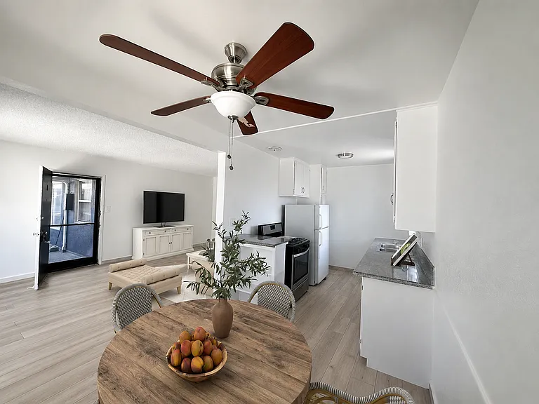 3333 Mentone Ave #2 — Photo 2
