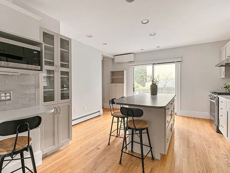 12 Chilton St #1 — Photo 4