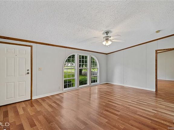 5th image of 11075 Big Oaks Trl