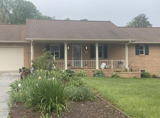 500 Old Stage Rd, Erwin, TN 37650