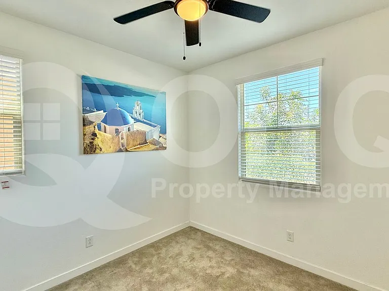 5933 S 25th Ln — Photo 13