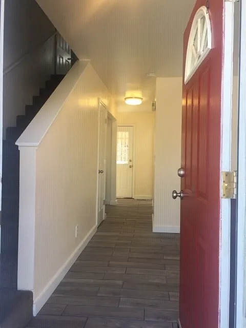 2340 Keystone Avenue — Photo 4