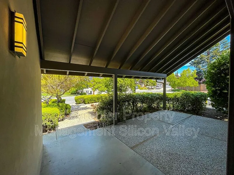 6701 Tannahill Dr — Photo 5