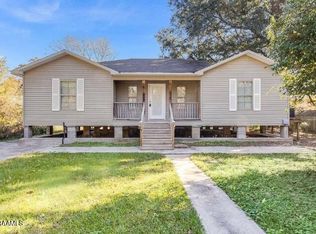 920 N 3rd St, Eunice, LA 70535