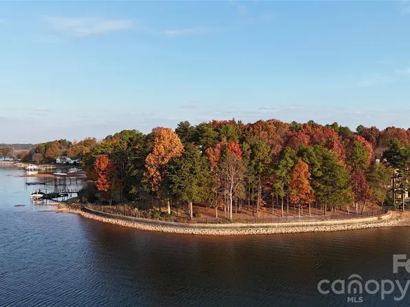 15508 Fishermans Rest Ct, Cornelius, NC 28031