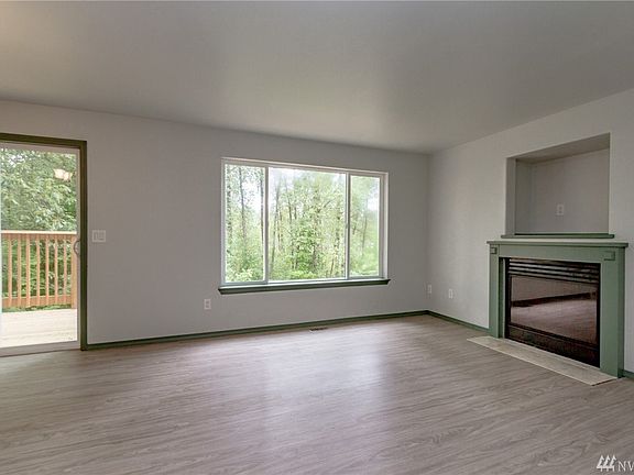 4th image of 6114 S Cushman Ave