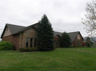 2829 Fain Rd, Dandridge, TN 37725