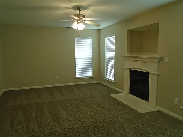 2120 Parador Bnd — Photo 3