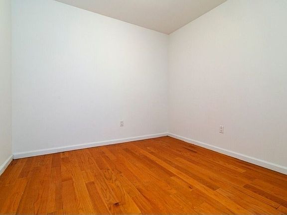 3rd image of 96 Avenue A #2E