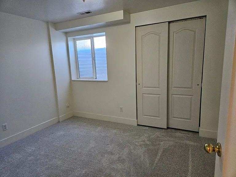 4698 Colander Dr — Photo 5
