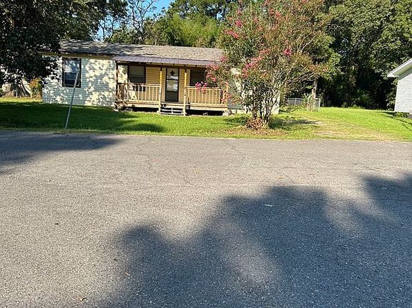 6719 Robins Loop