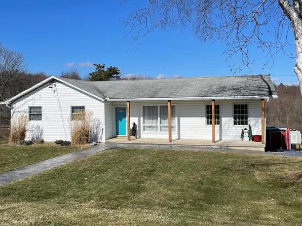 200 Ridgeview Dr, Salix, PA 15952