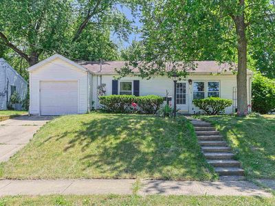 2116 Pershing St, South Bend, IN, 46628