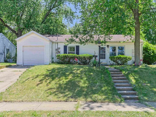 2116 Pershing St, South Bend, IN 46628