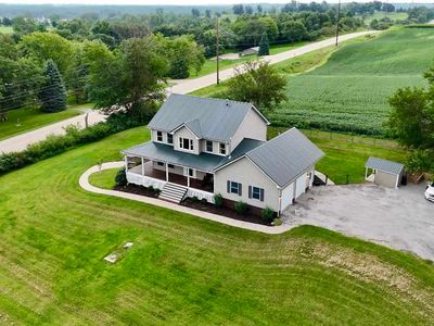 1049 Vine Ave, Riverside, IA, 52327