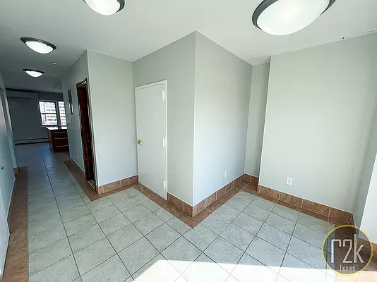 Rented by Realty 2000 Corp | media 58