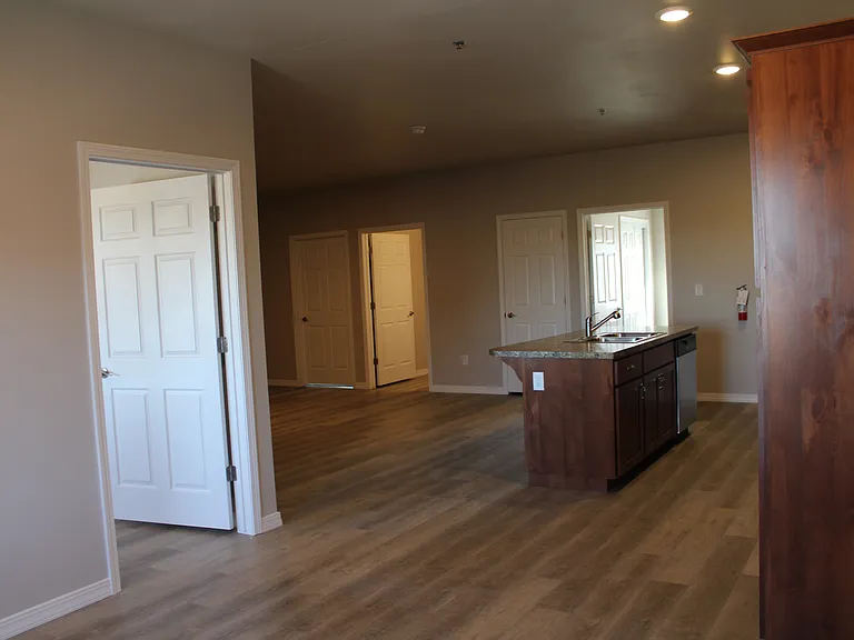 665 Heyburn Ave W #1104 & 1204 — Photo 7