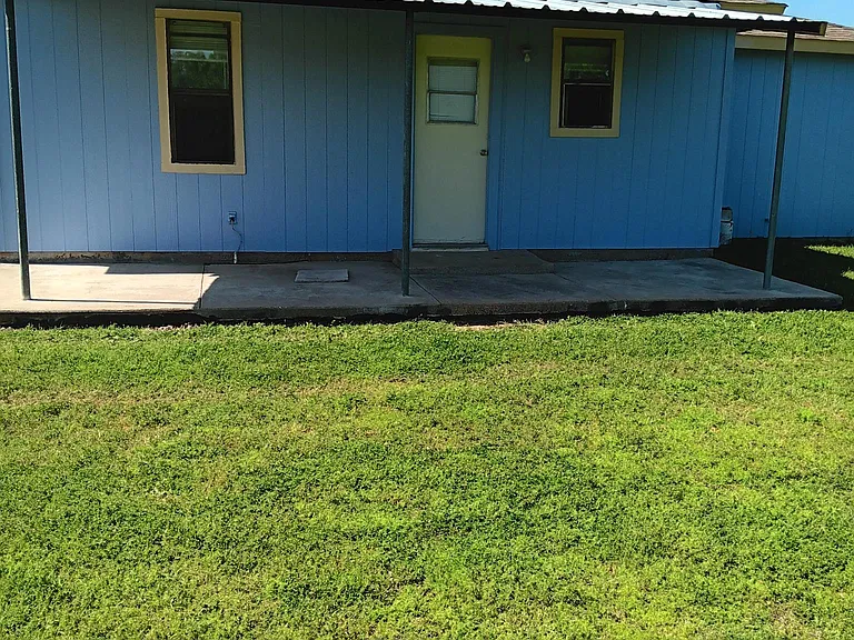 1013 S Reno Rd — Photo 2