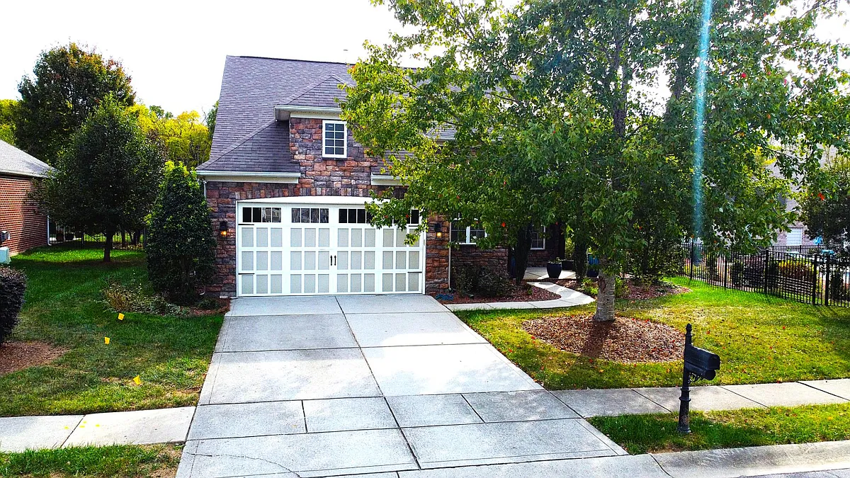 Unit Photo - 7323 Firespike Rd