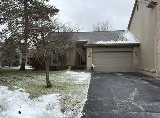 29679 Vista Ct #12, Farmington, MI 48331