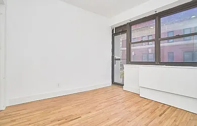 Rented by Mossanen Group