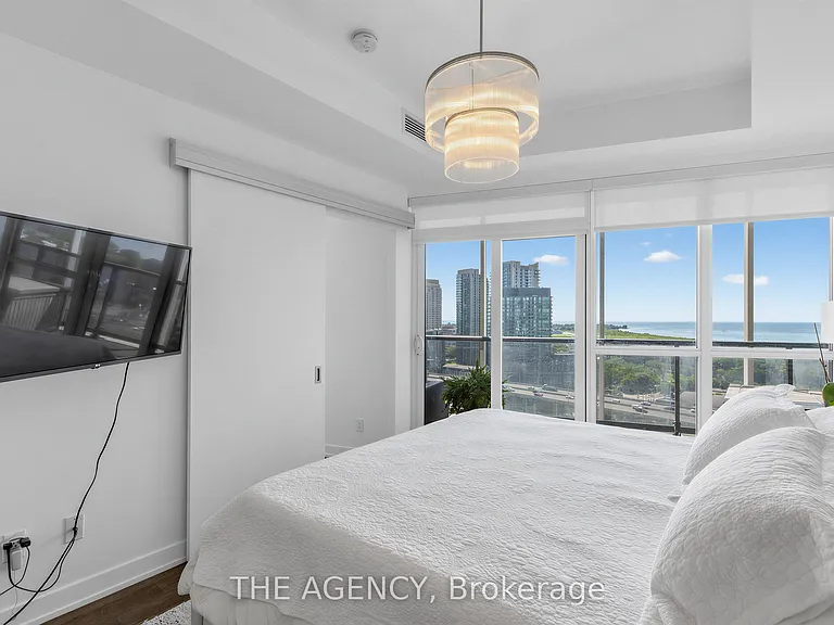 30 Ordnance St #1811 — Photo 14
