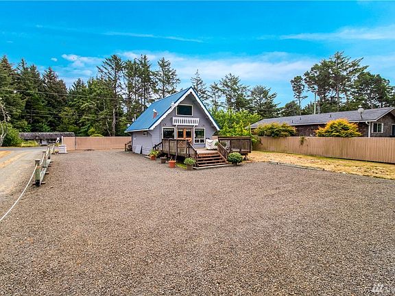 2nd image of 1512 167th Ln