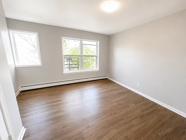 404 Stuyvesant Ave #3 — Photo 3