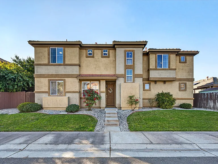 390 Caravaggio Cir — Photo 5