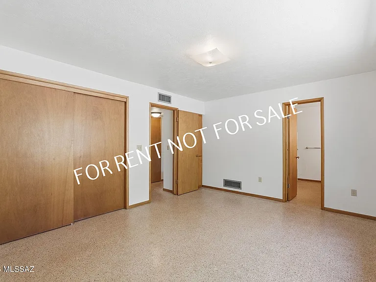 4565 E Quivira Dr — Photo 19