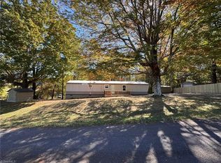 1015 Patterson Farm Rd, Pinnacle, NC 27043