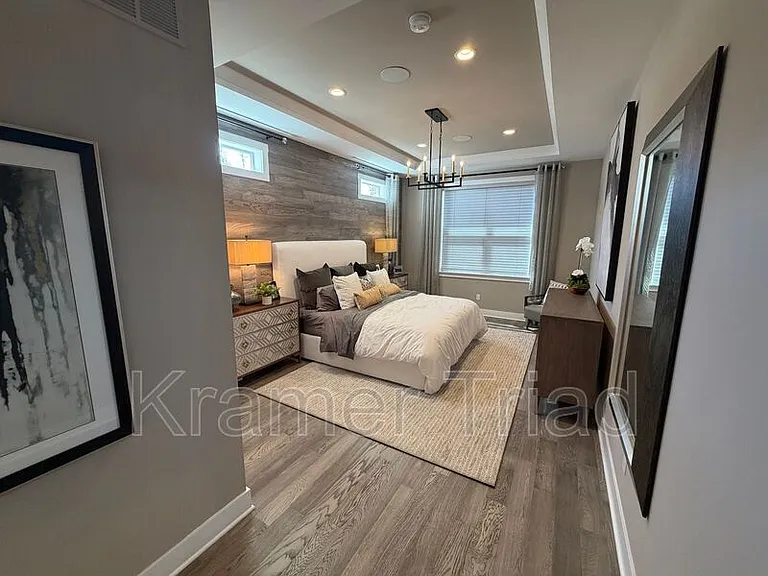 7889 Arimoore Dr — Photo 15